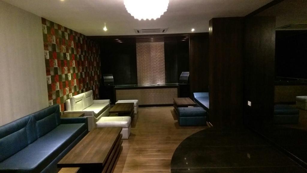 Hotel Bengal International Сіліґурі Екстер'єр фото