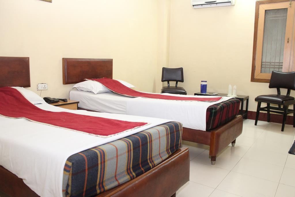 Hotel Bengal International Сіліґурі Номер фото